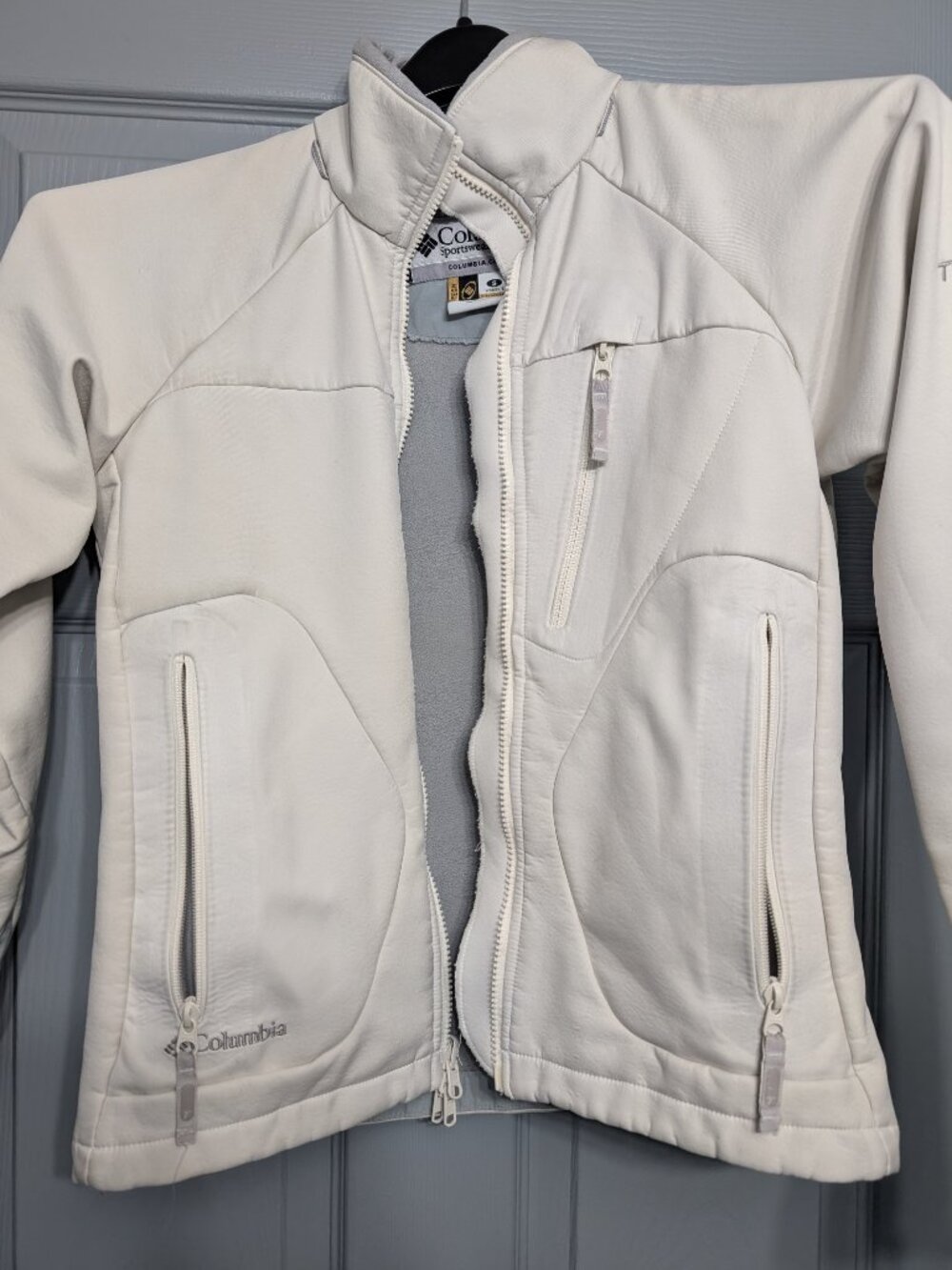 Columbia Women's Size Small -Cream colour